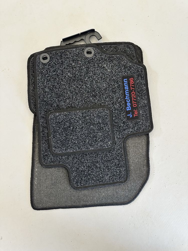 Presuri covorase Suzuki Vitara 2015- material
