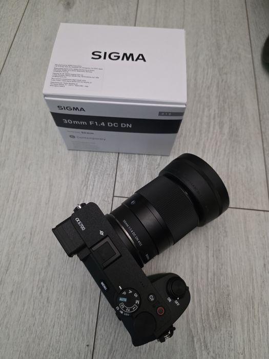 Sigma 30mm F1.4 prindere Sony E, ca nou