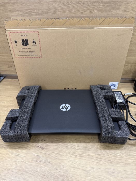 ЛАПТОП HP 250 G3, i3-4005U, 4 GB 1600 MHz, 1 TB + 240 SSD