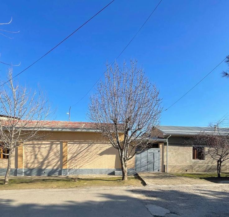 Срочно Ховли Сотилади