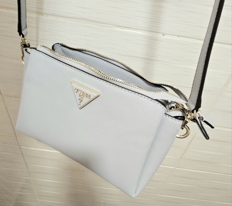 Дамска оригинална чанта GUESS.170лв.Нова