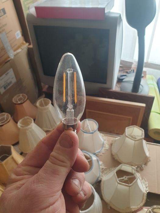 Abajur tip deasupra becului  vintage