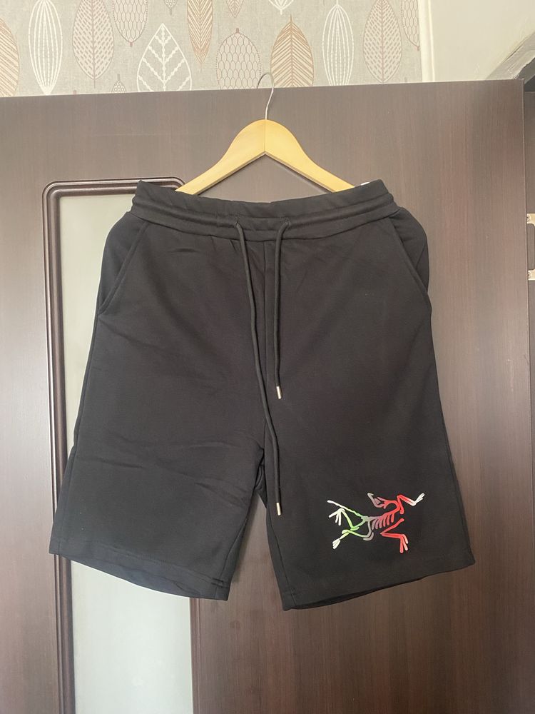 Pantaloni scurti Arcteryx - Size S -