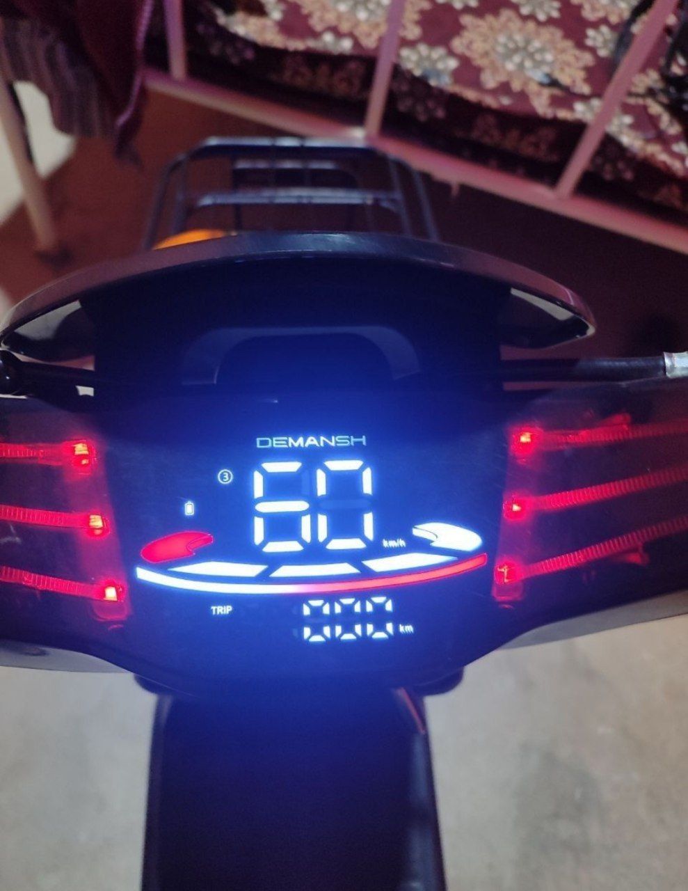 Achki skuter elektr