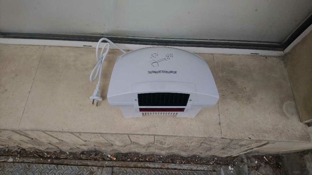 Сешоар за ръце със сензор за движение