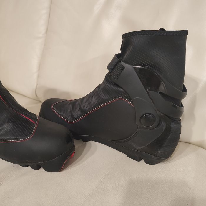 Clăpari Rossignol Nr 44 ( 42 43 real ) schi ski fond