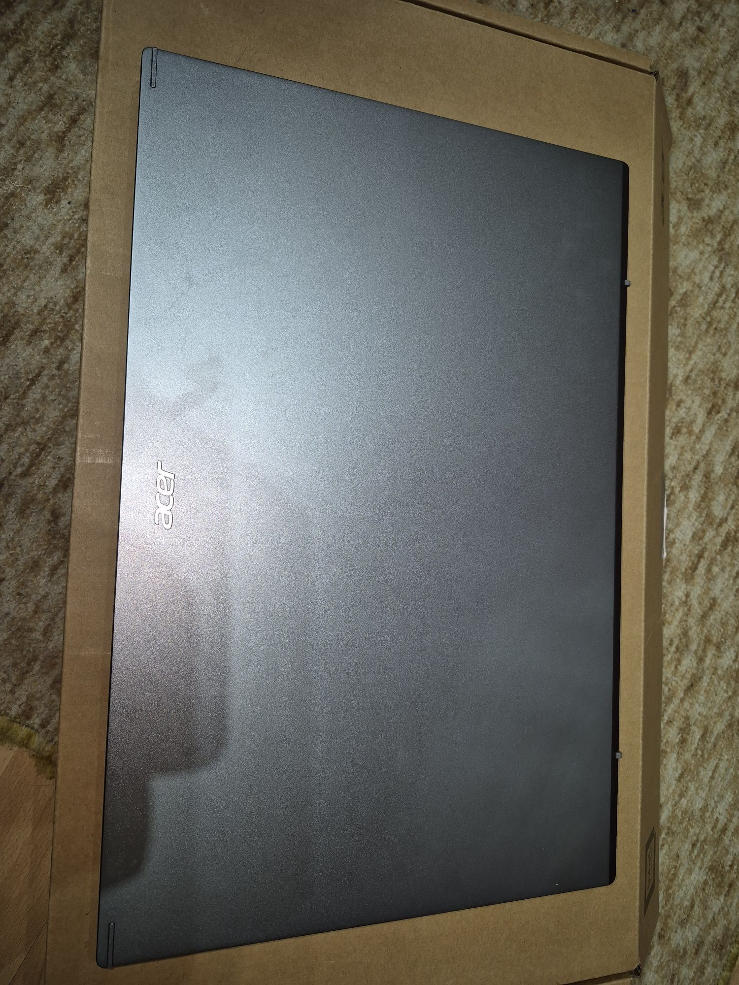 Продавам  лаптоп Acer Aspire A517-53-71C7 17,3  2×8/1024GB SSD