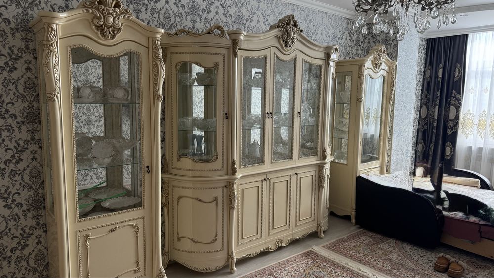 Сервант для посуды