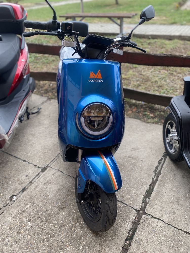 Scuter electric Sc1200 nu necesita permis