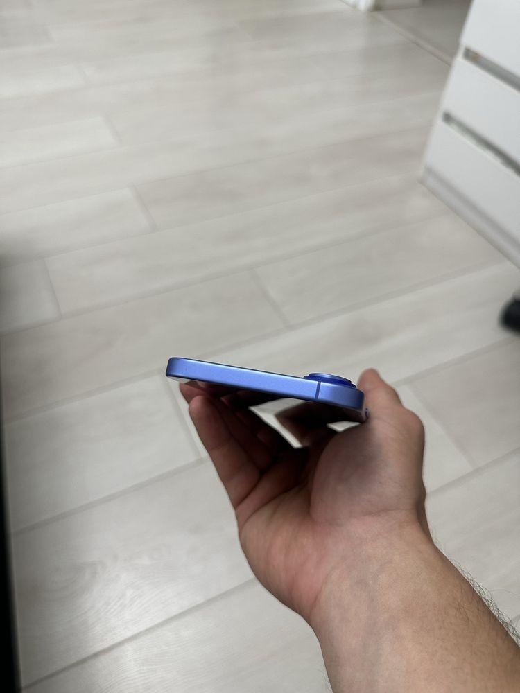 IPhone 16 Plus Ultramarine Ca Nou Garantie 128GB Neverlocked Impecabil