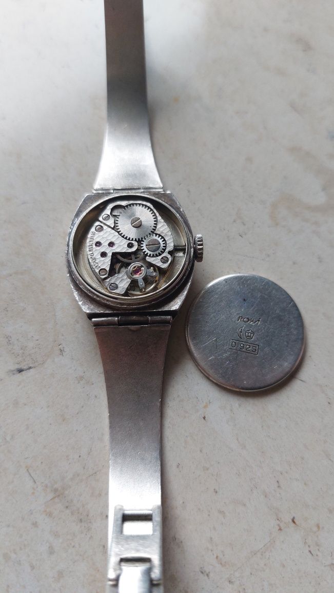 Сребърен швейцарски механичен часовник Rowi
