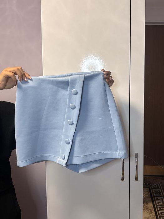 Къса пола-панталон