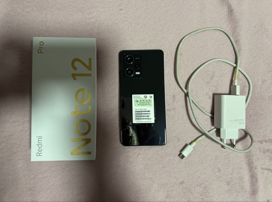 Срочно продам телефон Redmi 12 pro