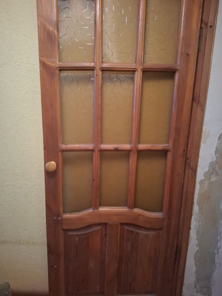 Срочно продам двери