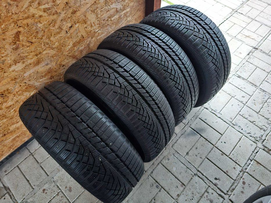 Зимни гуми 215/55/16