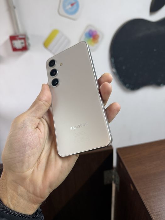 Vand Samsung S24 256Gb impecabil