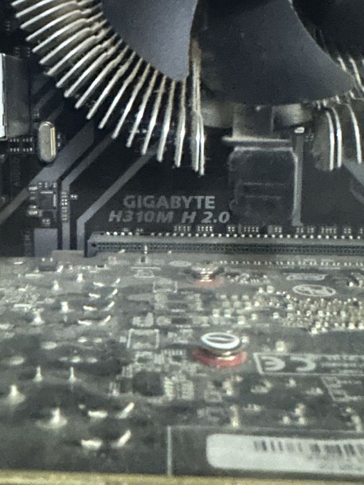 Системник Core i5-9400F ОЗУ-16ГБ ССД-256ГБ ЖД-1ТБ GeForce 1050TI