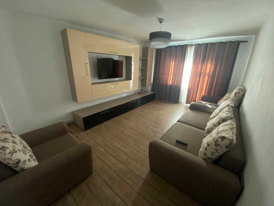 Apartament cu 2 camere de închiriat