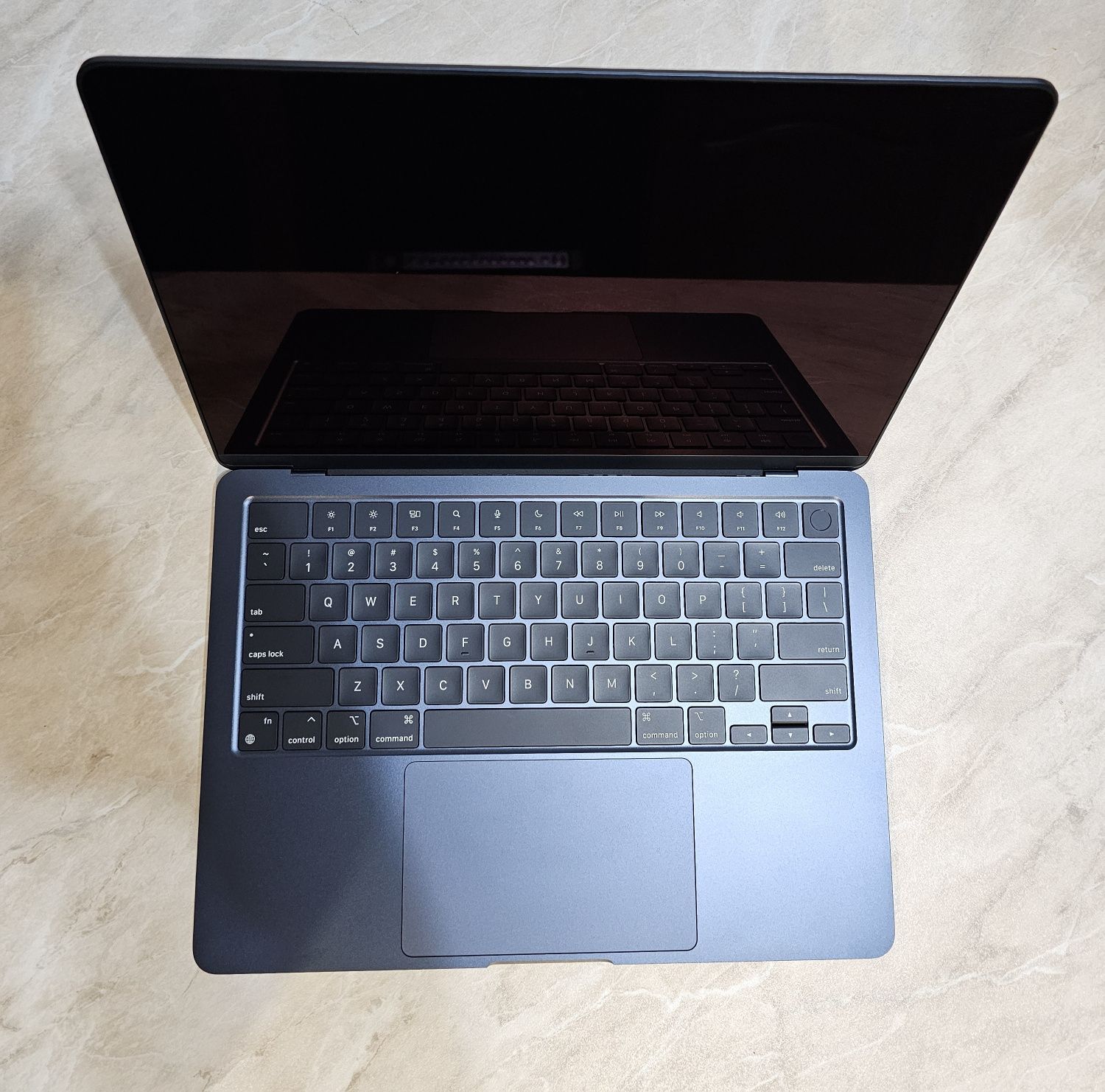 MacBook Air M3 24/512 4 цикла