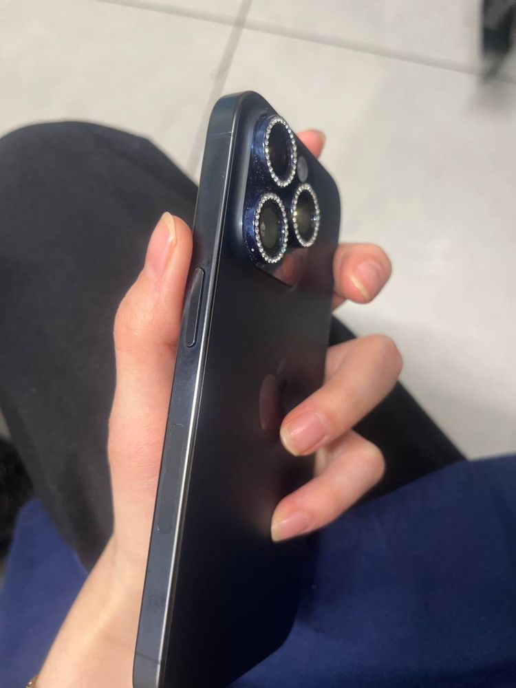 Iphone 15 pro xolati ideal radnoy