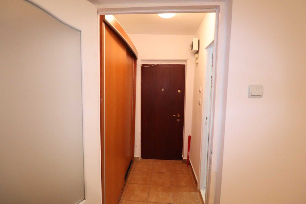 Garsoniera 32 mp, Titan, Str. C-tin Brâncuși, Bl. M13, Parter