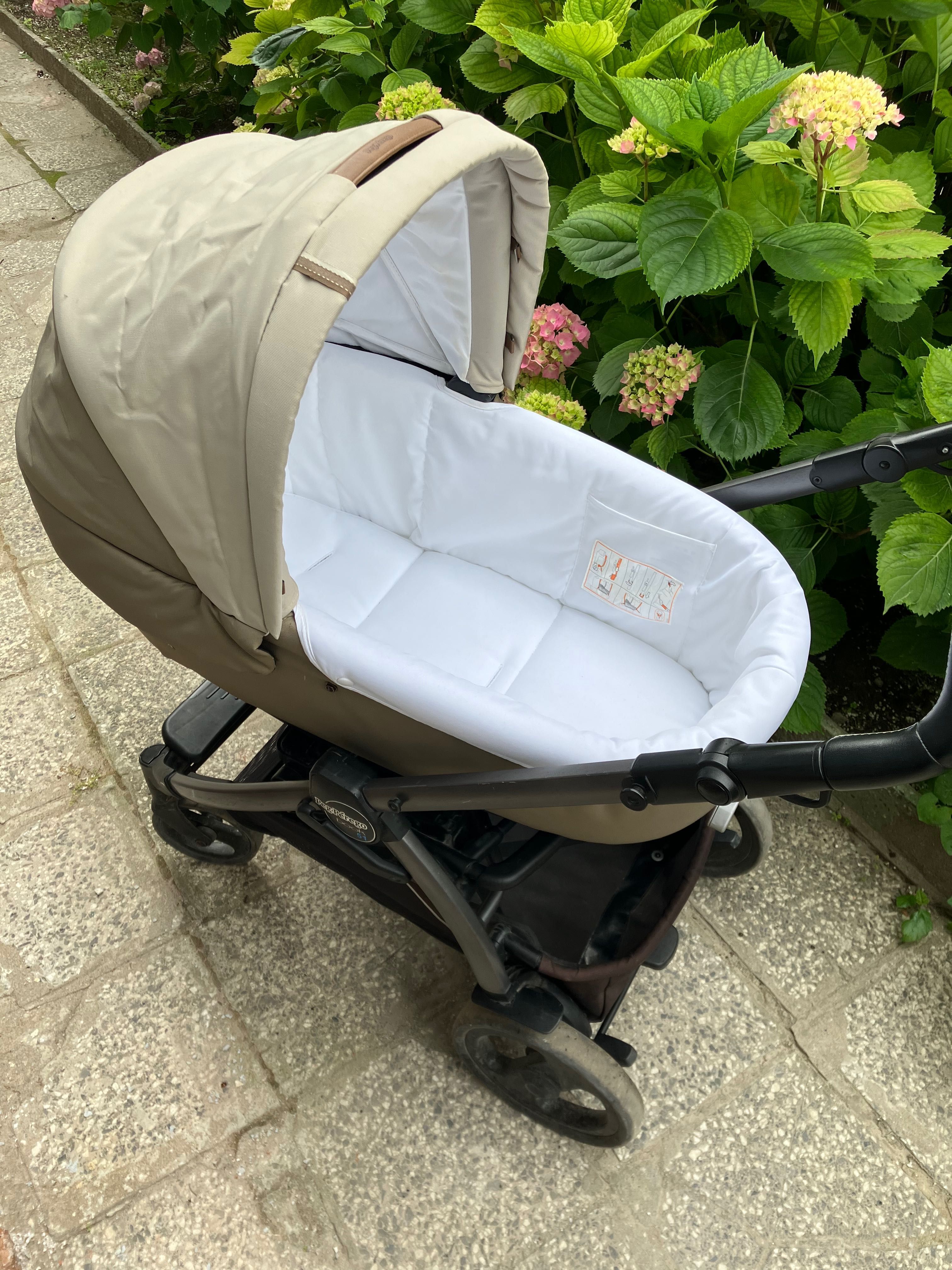 Бебешка бежова количка Peg Perego