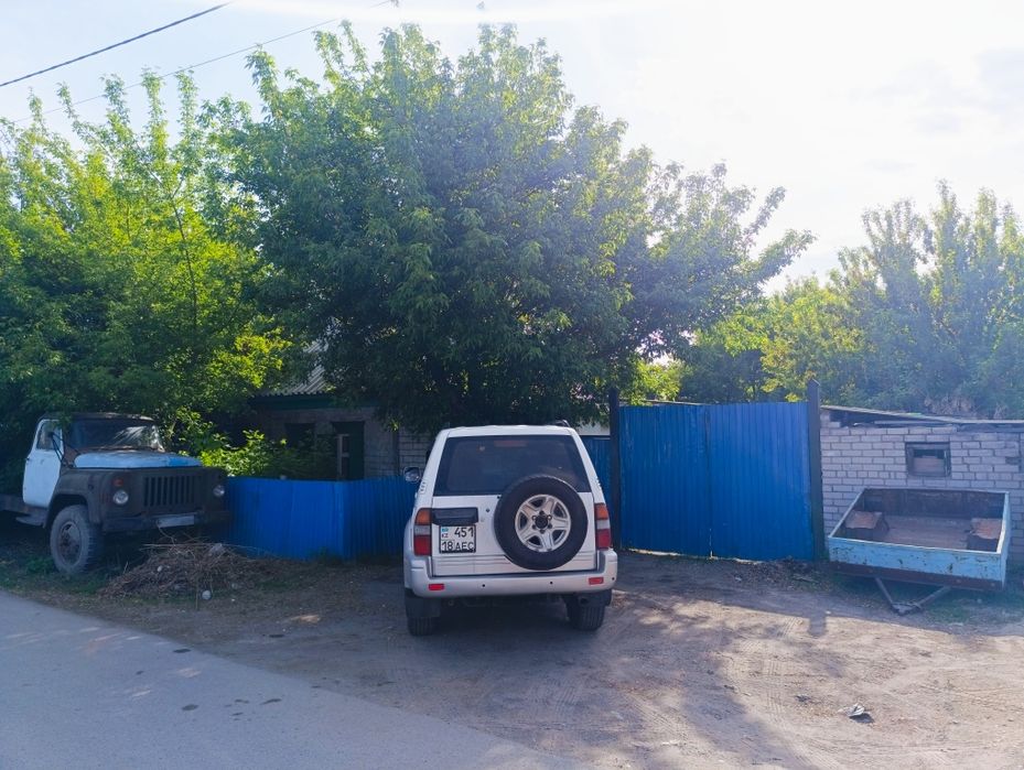 Жер уй сатылады. Продам дом район таткрай, между Найманбаева и Валихан