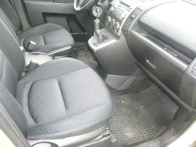 Mazda 5 Date tehnice: 1998 cmc, diesel 110 cp, 144800 km, cutie de viteze 6+1