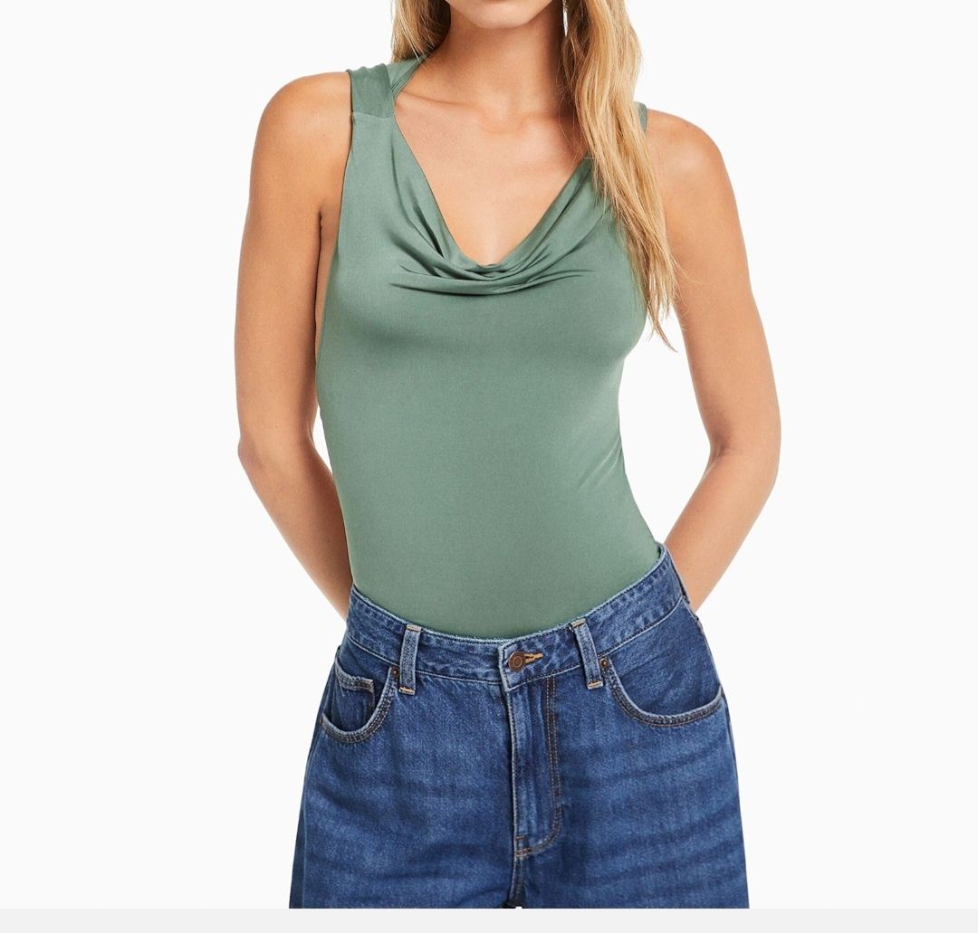 Ново боди Bershka