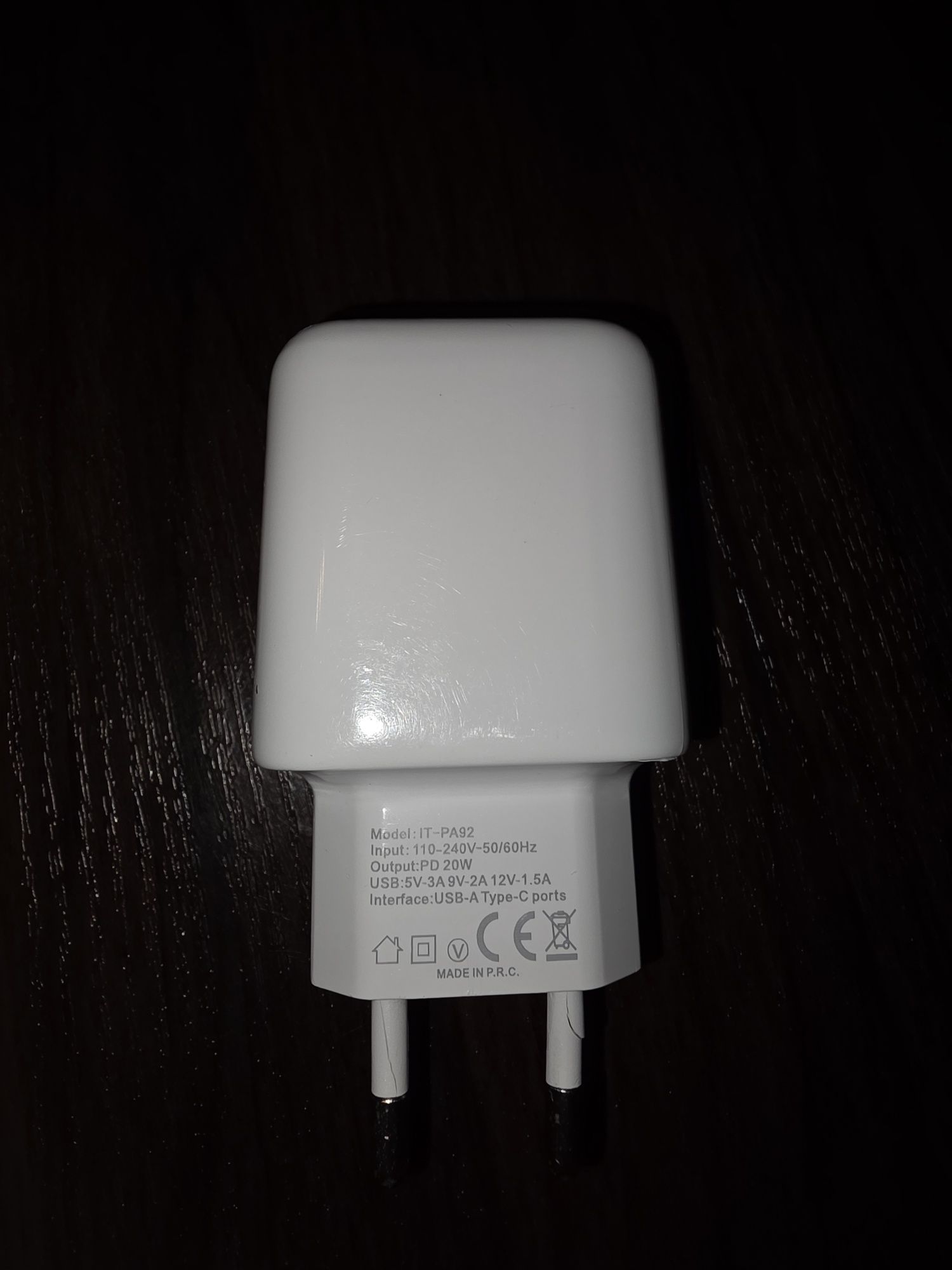 Încărcător iTrend 20W