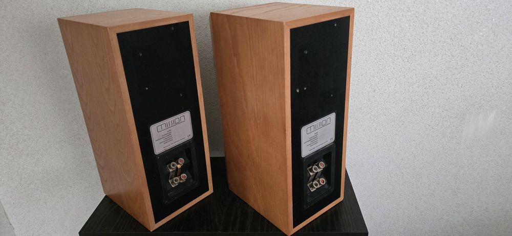 Vand boxe de raft Mission 772 in stare excelenta