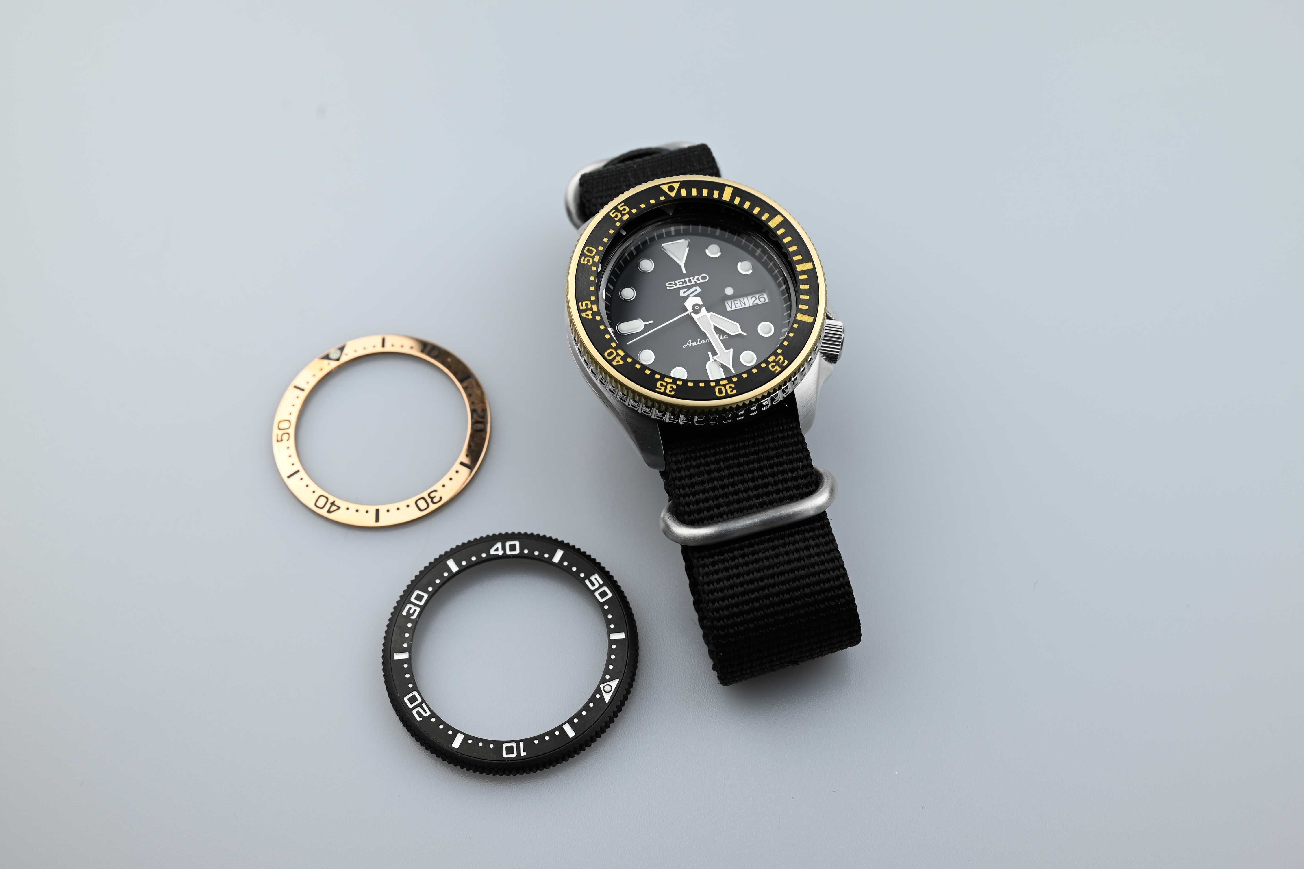 Piese ceas Seiko coroana bezel rotativ negru/auriu + bezel insert