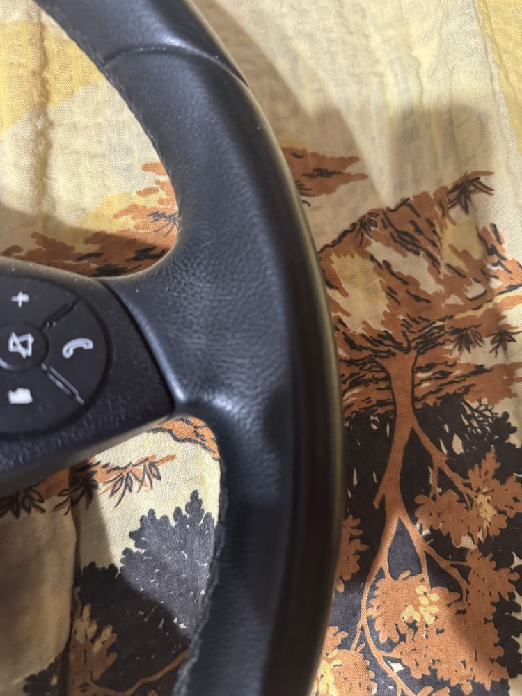 Volan piele cu airbag impecabil w204