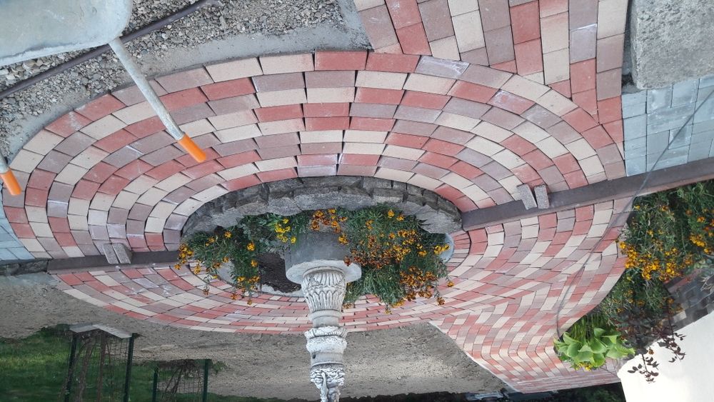 Montaj pavaj Amenajări exterioare