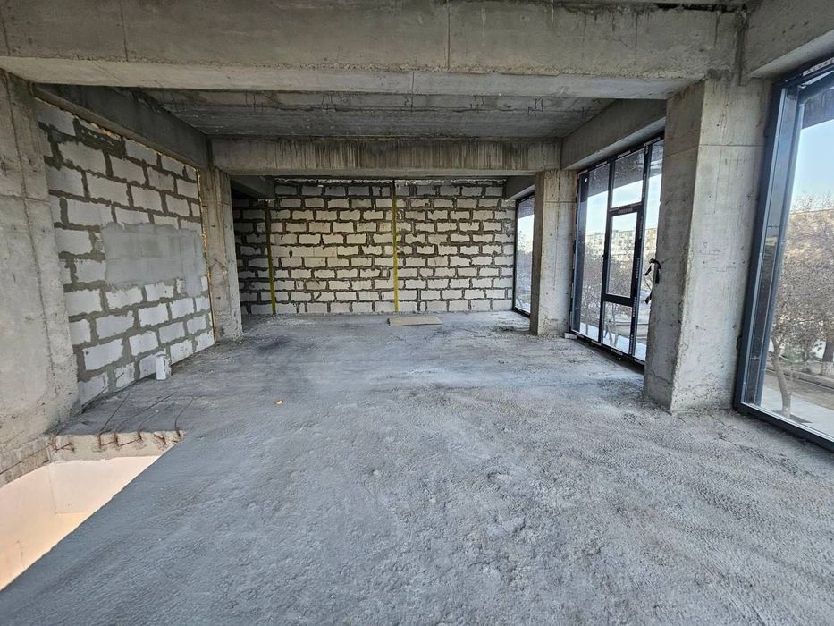 Срочно продается трёхкомнатная квартира второй этаж