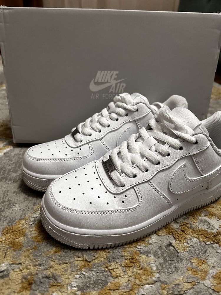 Air force 1 triple white