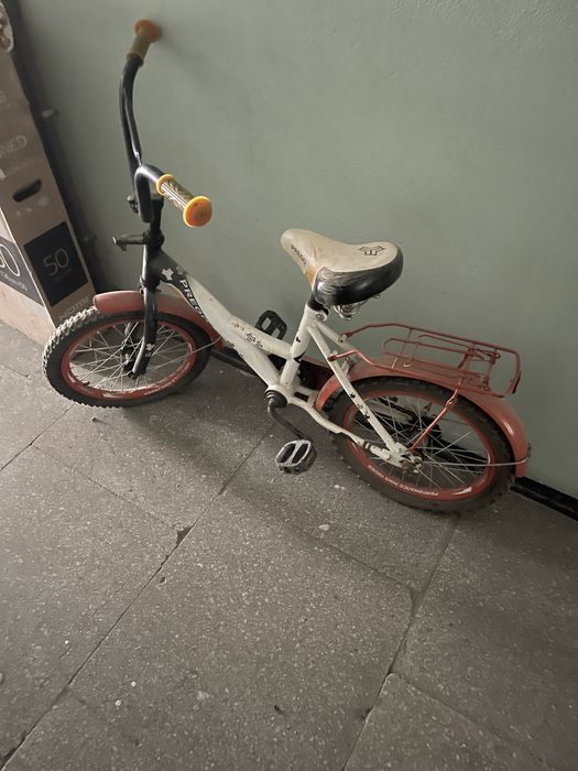 Продам детский велосипед на 6-10 лет