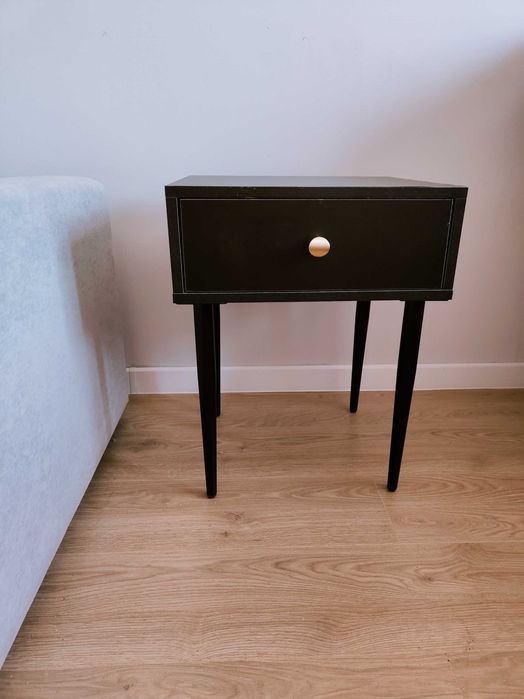 2 тумбочки (по 10000 каждая)