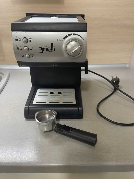 Кафемашина Arielli KM150-BS