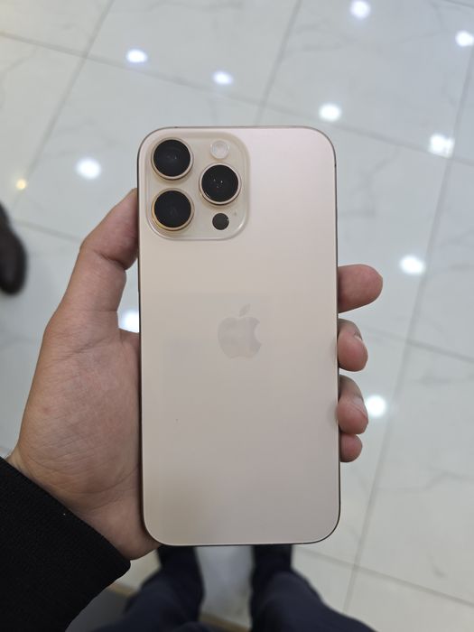 Iphone 16 pro max desert titanium