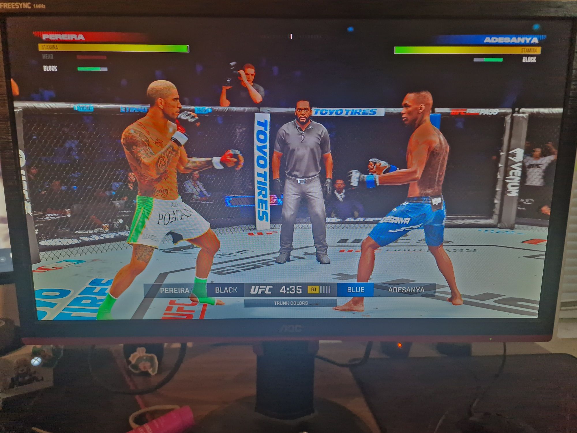 XBOX SERIES S 512 GB, 3 контролера, UFC 5 + 5 игри, Гейминг Конзола