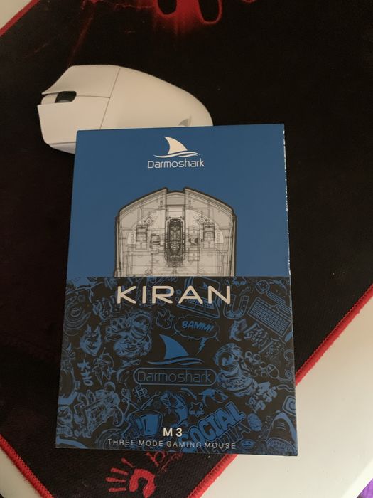 Игровая мышка darmoshark m3 в комплекте все есть зарядка коробка