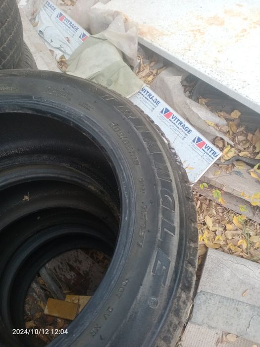 Продам зимние шипованые шины