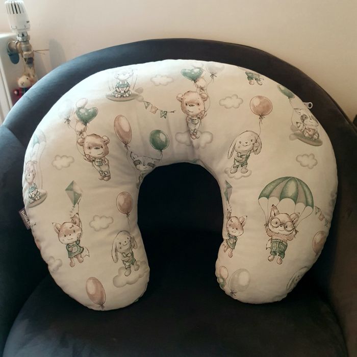 Pernă de alăptare Bellochi în stare excelentă