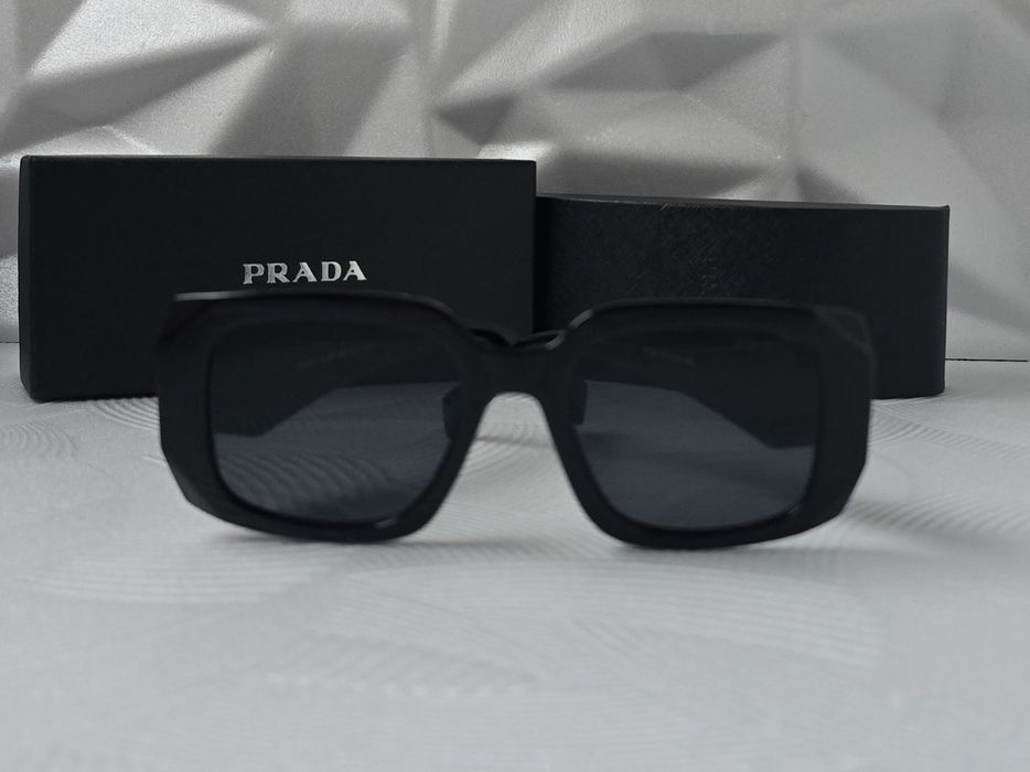 Дамски слънчеви очила правоъгълни квадратни