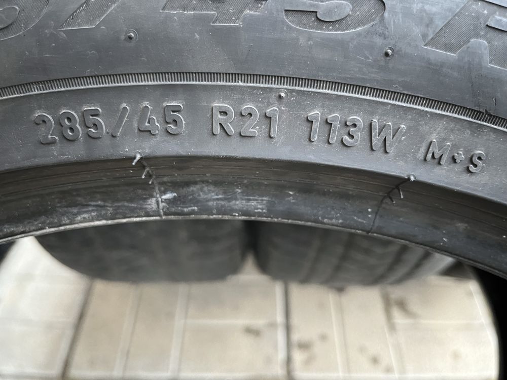 Гуми 285/45/21  4бр