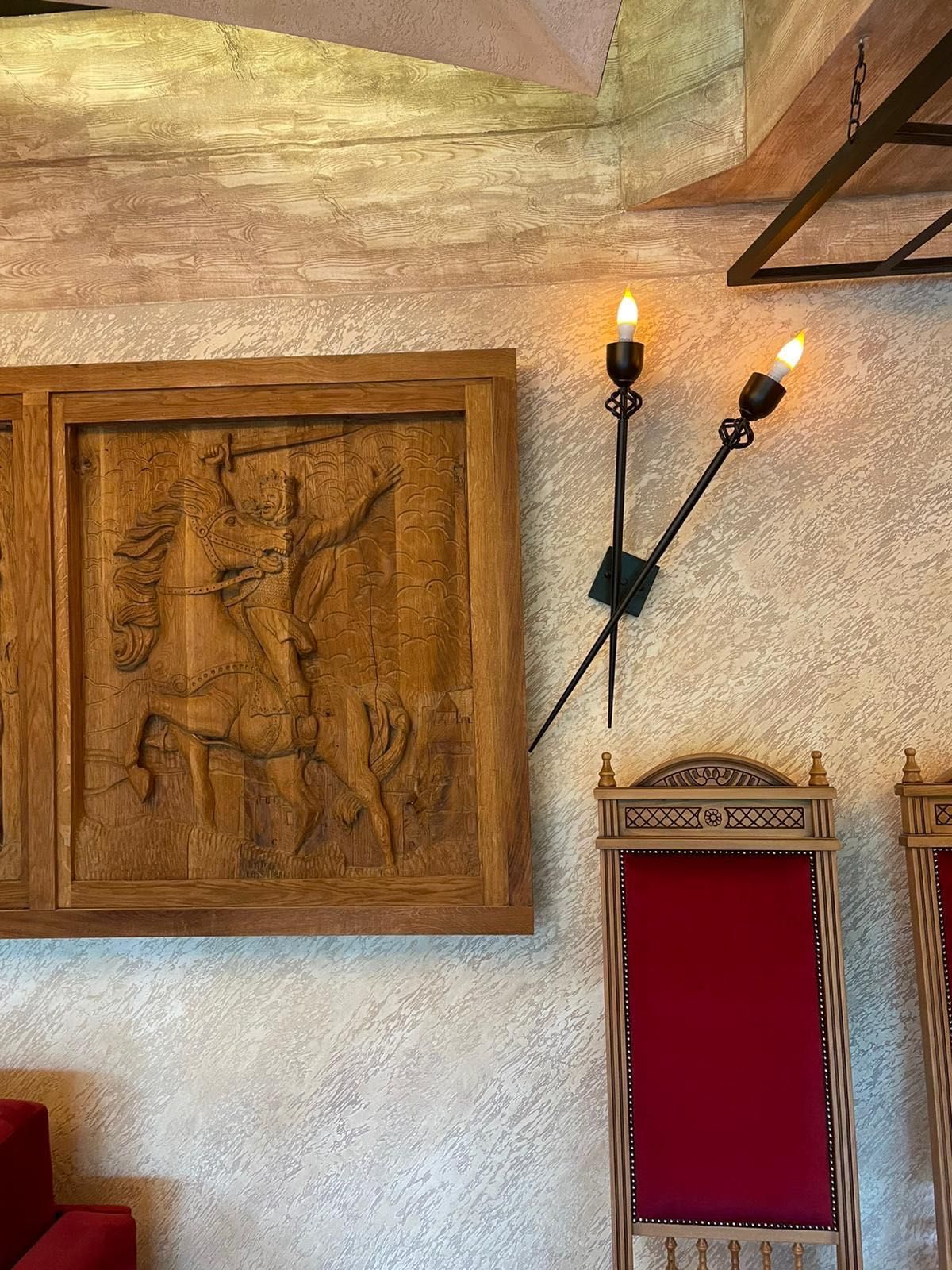 Hotel Restaurant la proximitate de Cetatea de Scaun SUCEAVA