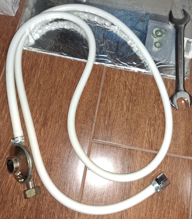 Regulator (ceas) presiune butelie GPL CFH ,furtun ,cheie si garnituri