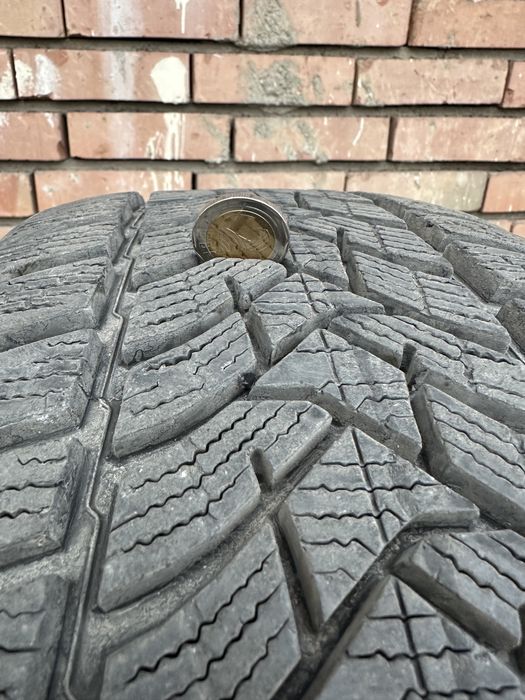 Зимни гуми 225/45/18