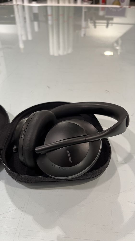 Слушалки Bose Nc700